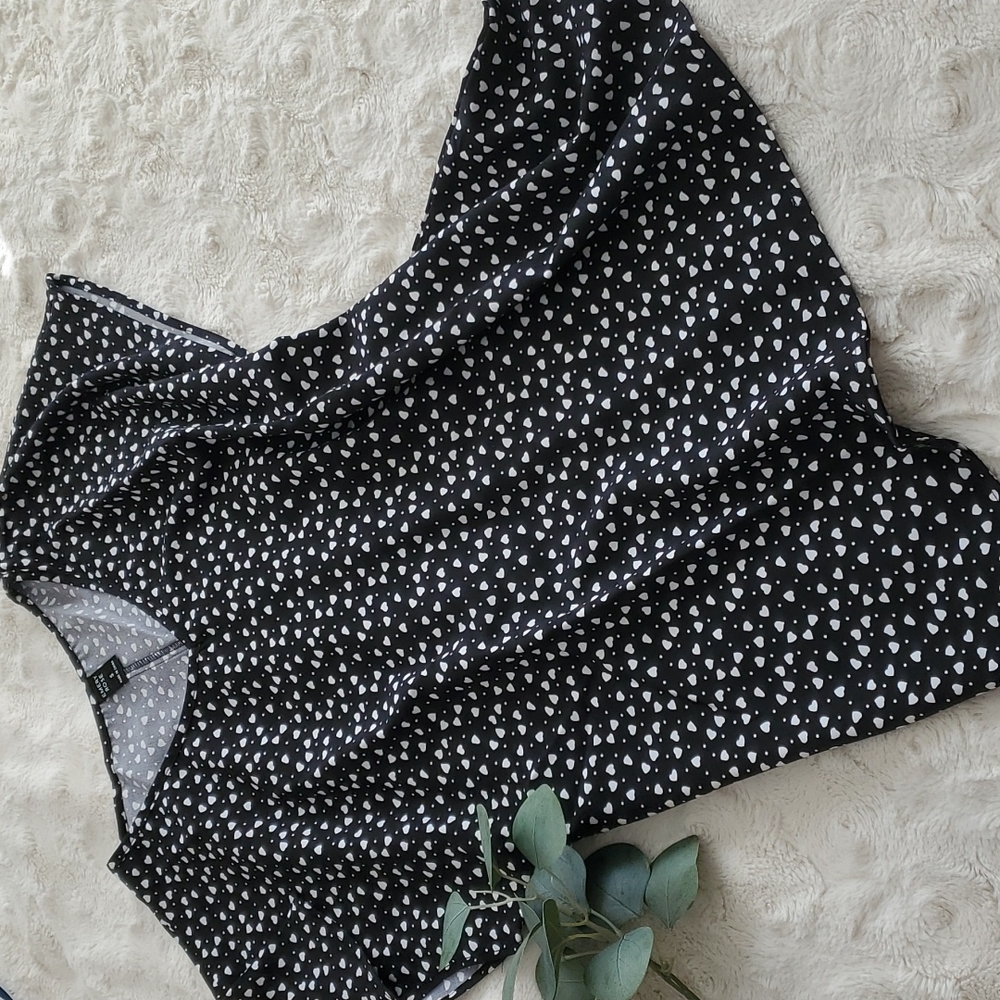 Emery Rose Heart Print Blouse
